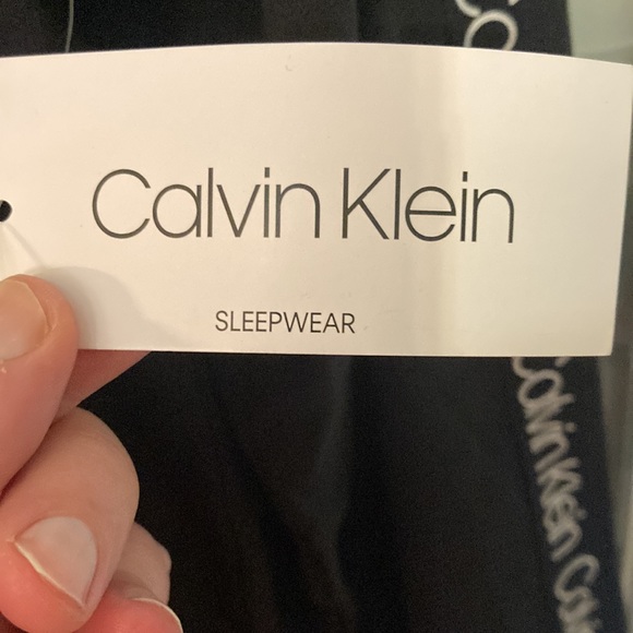 NWT Calvin Klein Sleepwear set. Size XL , black with white Calvin Klein on sides - Picture 6 of 16